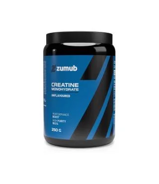 Pote preto e azul da Creatina Monohidratada comum da Zumub, com a pureza de 99,5% impressa na frente e nenhuma menção a Creapure